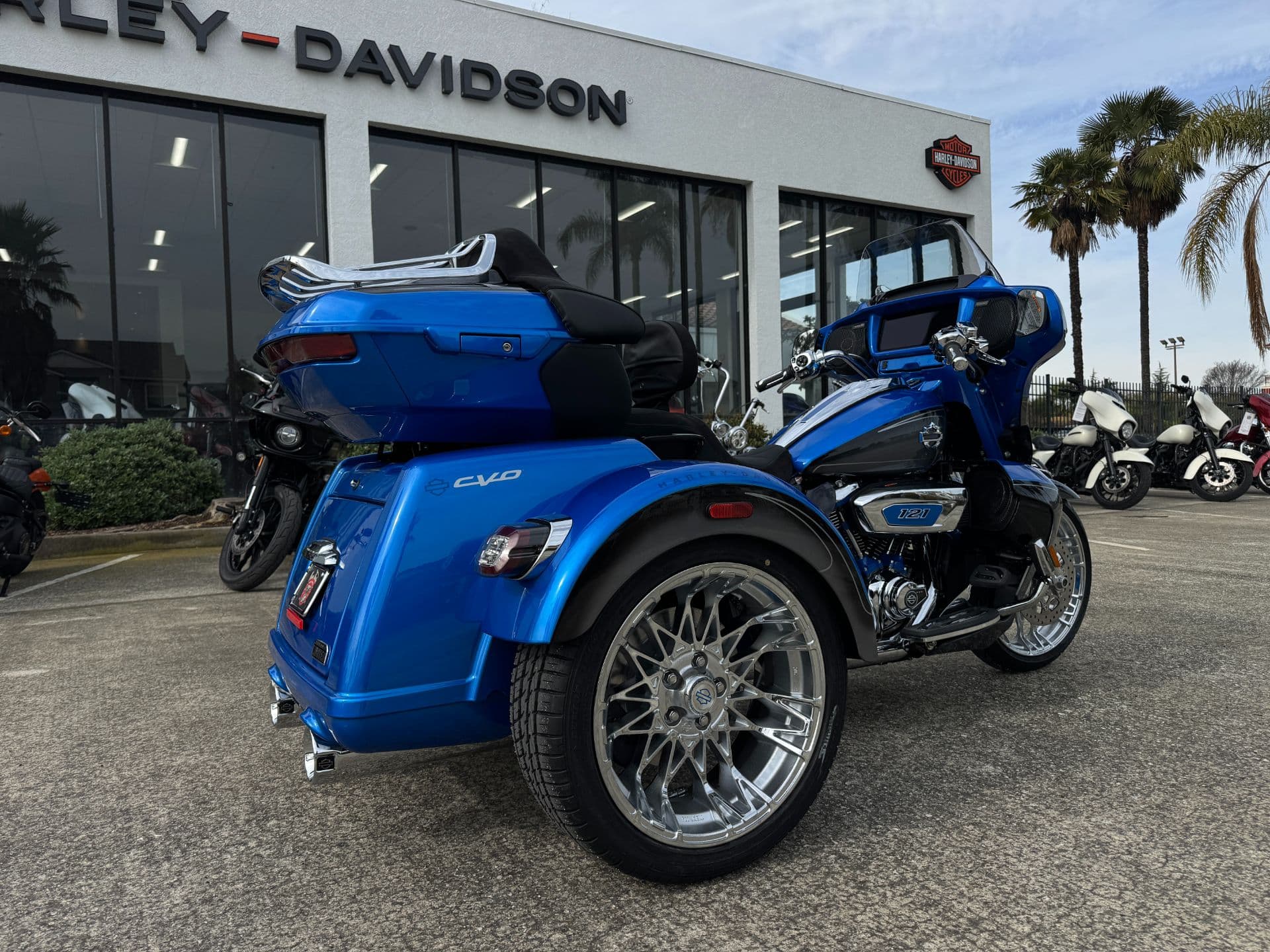 2026 Harley-Davidson CVO™ Street Glide® 3 Limited - media 7