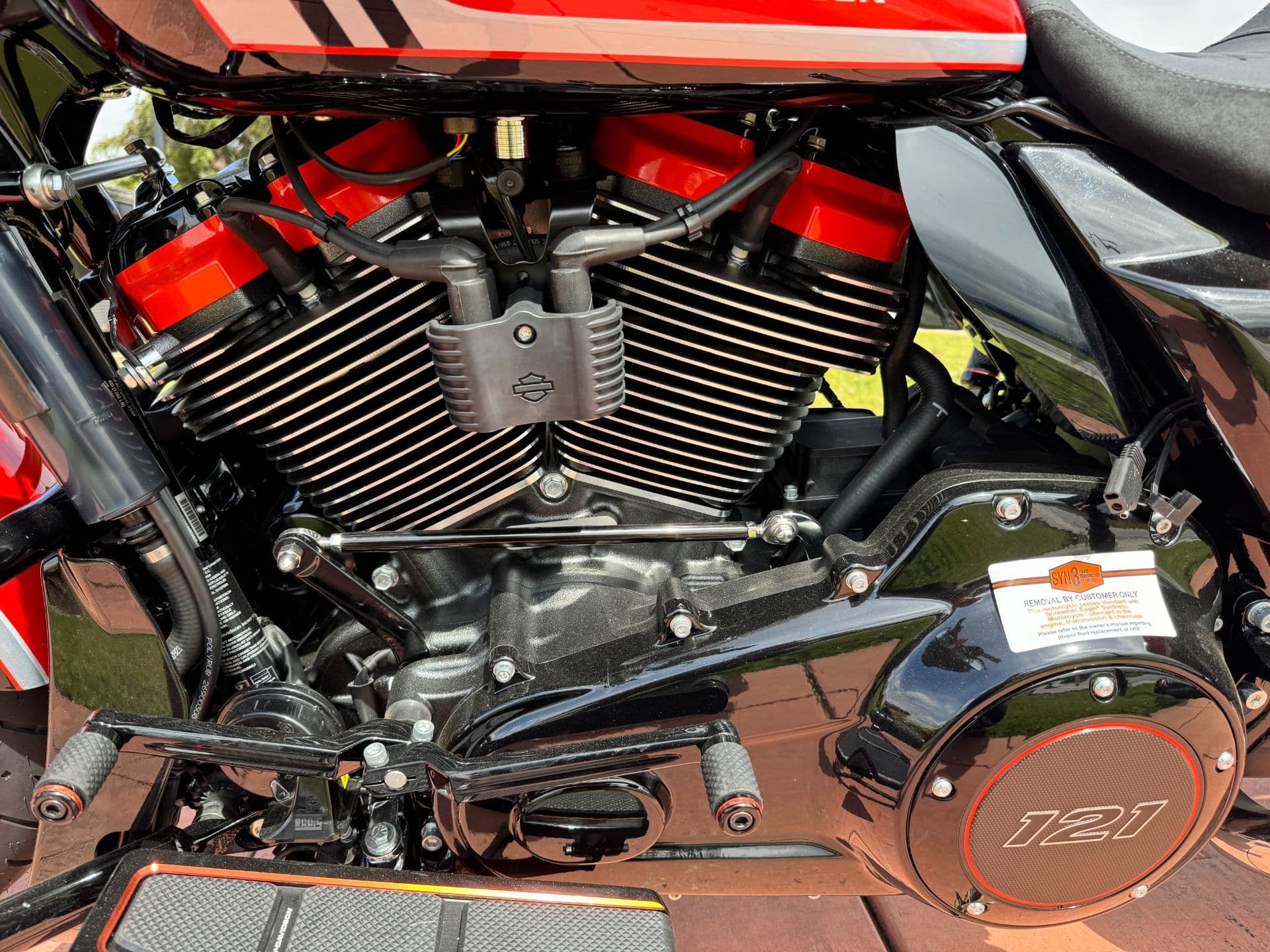 2024 Harley-Davidson CVO™ Street Glide® - media 11