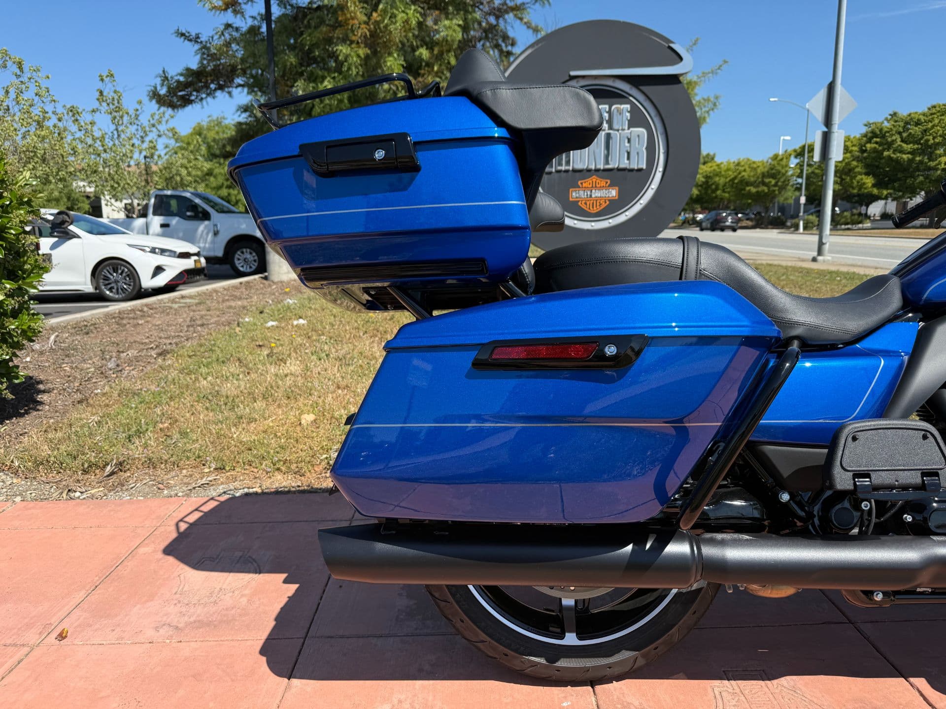 2025 Harley-Davidson Street Glide® Ultra - media 4